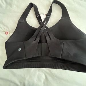 Lululemon Air Support bra